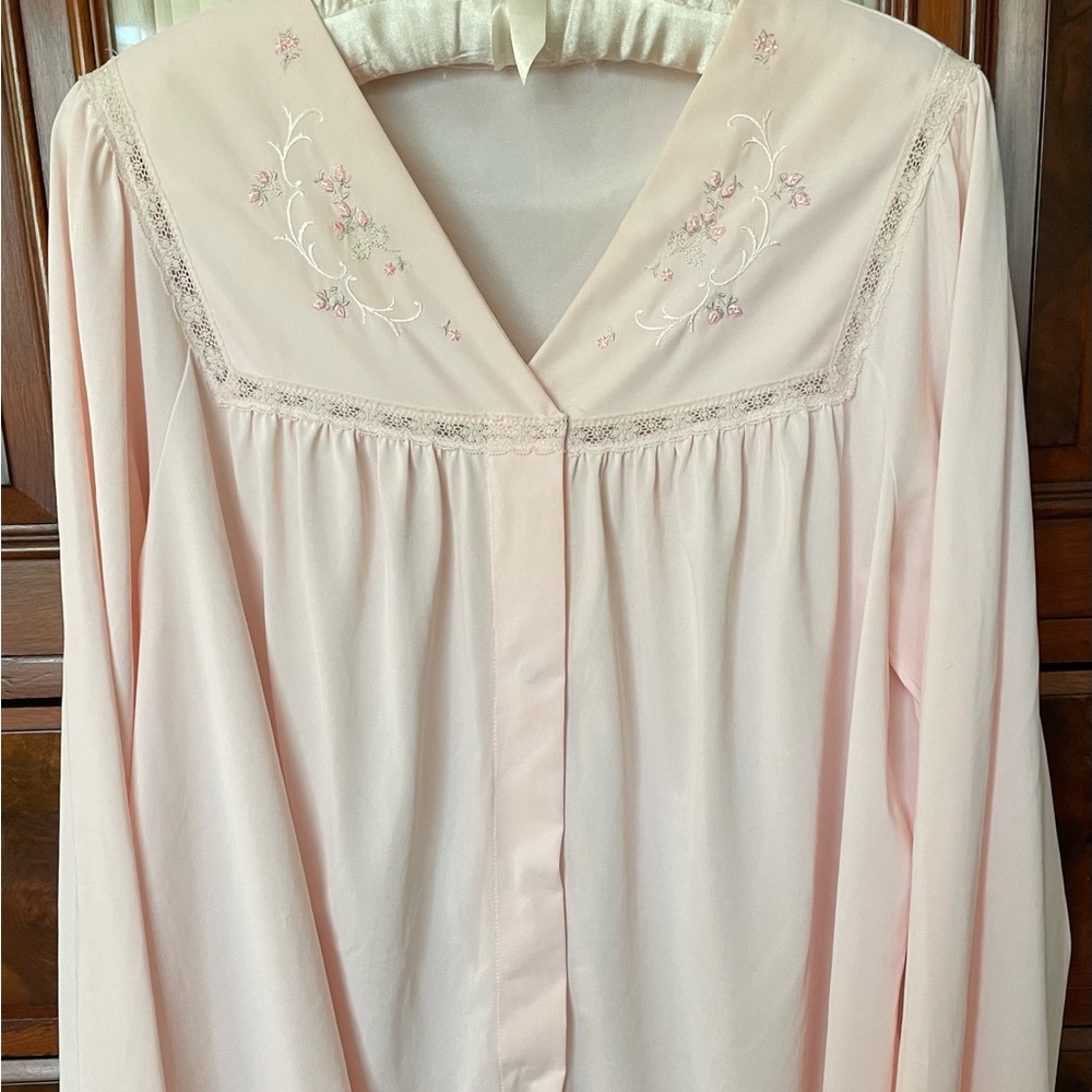Vintage Shadowline Pink Embroidered Nylon Bed Jacket  Sz 40
